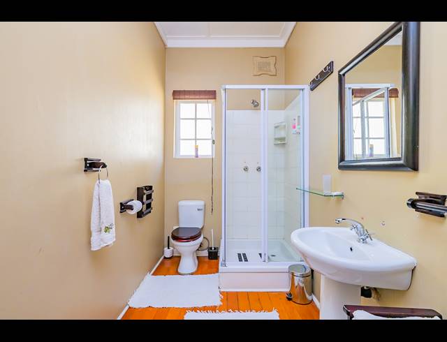 7 BEDROOM HOUSE FOR SALE IN ESSENWOOD